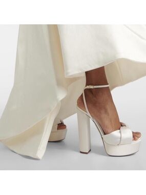 Worn once AQUAZZURA Olie Plateau 140 knotted satin platform sandals $1,045 37.5